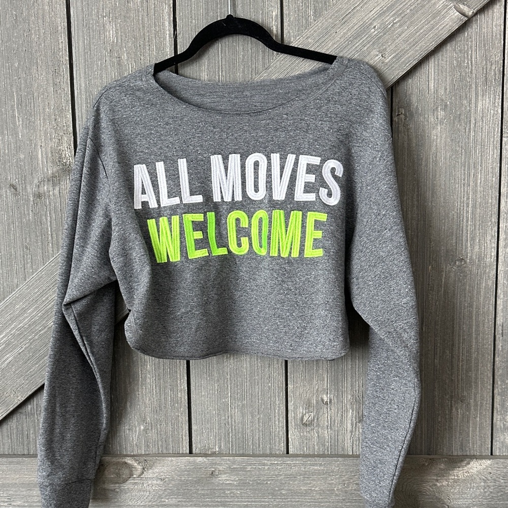 Zumba Fitness Gray Cropped Sweatshirt with Neon Yellow 'All Moves Welcome'